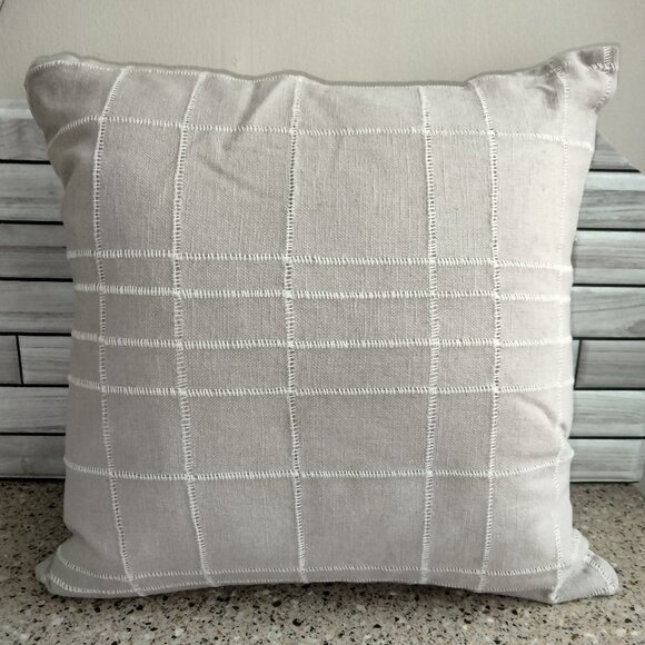 Gray & White Top Stitch Grid Pattern Accent Pillow (A) - Picture 1 of 10